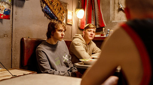 Море берёт своё в трейлере фильма Бориса Хлебникова «Снегирь»