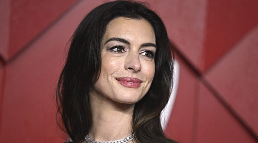 Энн Хэтэуэй сыграет в триллере про ИИ от Джозефа Гордона-Левитта