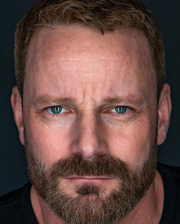 Райан Роббинс