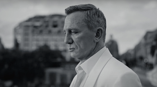 Тайка Вайтити снял зажигательно танцующего Дэниэла Крэйга в рекламе водки