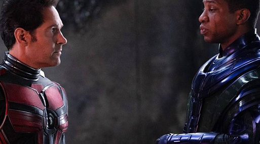 Пол Радд сверлит взглядом Канга на новом кадре из фильма «Человек-муравей и Оса: Квантомания»