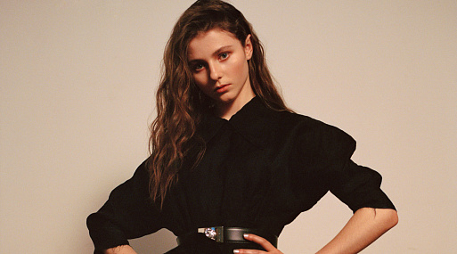 В байопике Оливии Уайлд о гимнастке Керри Страг снимется звезда «Кролика Джоджо» Томасин МакКензи