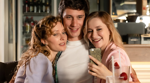 Кристина Казинская и Владимир Гуськов окажутся в «Комнате Роз»