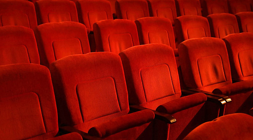 В России готовятся к повторному закрытию кинотеатров