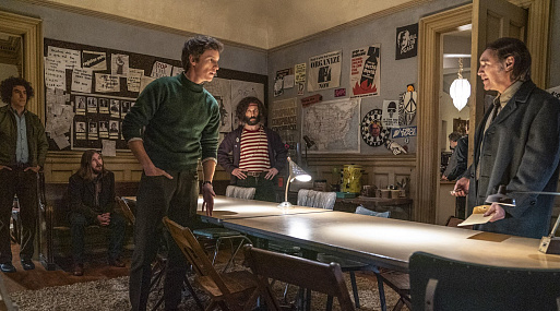 Эдди Редмэйн бунтует против войны во Вьетнаме в трейлере драмы «Суд над чикагской семёркой»