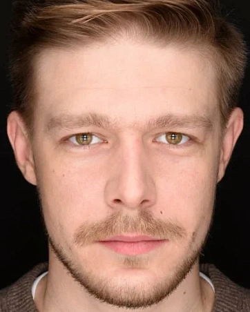 Никита Ефремов