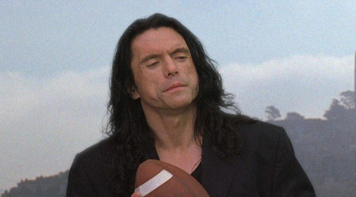 Автор «Комнаты» Томми Вайсо показал трейлер нового фильма «Большая акула»