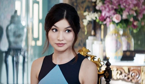 Deadline: К производству готовится спин-офф фильма «Безумно богатые азиаты» 