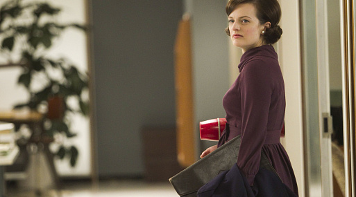 Элизабет Мосс плакала по-настоящему в культовой сцене из «Безумцев» с Джоном Хэммом