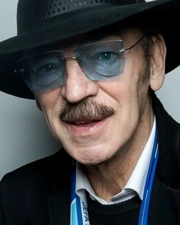 Михаил Боярский