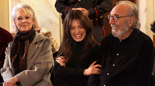 Комедийная драма «Элла Маккей» с Эммой Маки выйдет в декабре