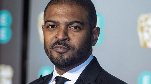 Актёра из «Доктора Кто» временно лишили премии BAFTA из-за обвинений в сексуальных домогательствах