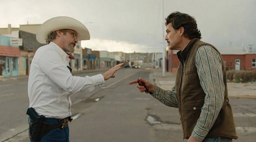 Хоакин Феникс и Педро Паскаль противостоят друг другу на первом кадре «Эддингтона»