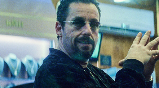 Адам Сэндлер сыграет в спортивной драме «Hustle», спродюсированной баскетболистом Леброном Джеймсом