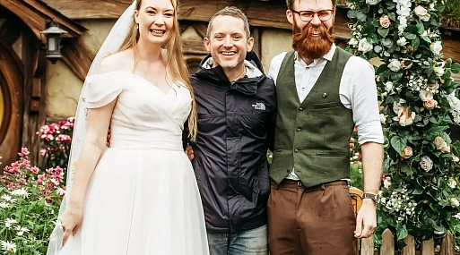 Элайджа Вуд удивил молодожёнов, игравших свадьбу на месте съёмок «Властелина колец»