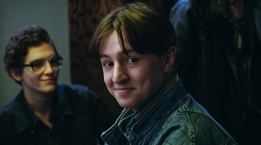 Переносимся в 90-е в первом фрагменте сериала «Дети перемен»