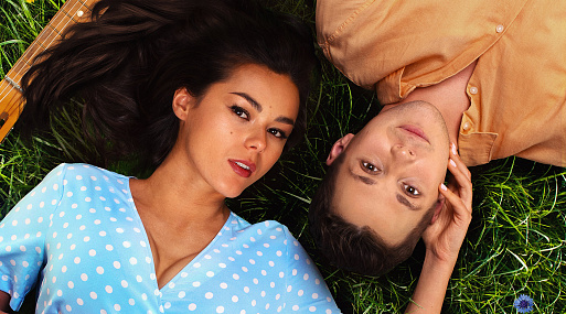 Трейлер романтической комедии «Между нами лето»