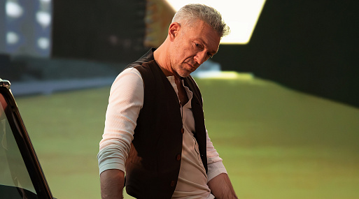 Венсан Кассель в трейлере фэнтезийного мюзикла «Дольче!»