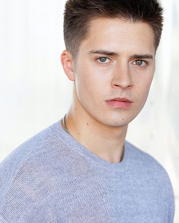 Билли Ангер