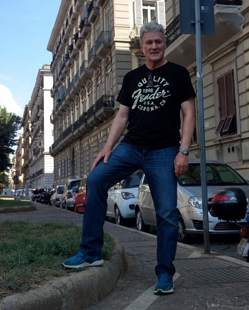 Майкл Логи