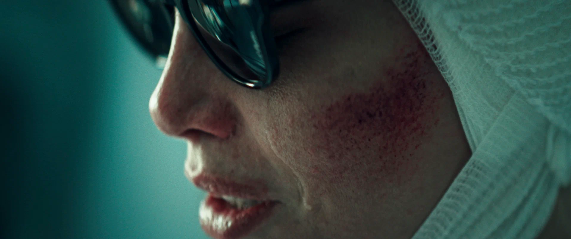 Кадр из фильма «Тёмные очки»